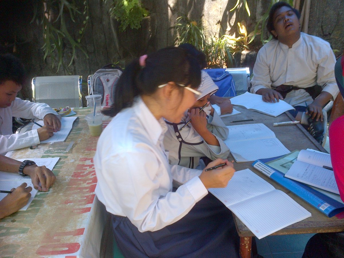Pendidikan Inklusif bagi Siswa Autisme di SMP